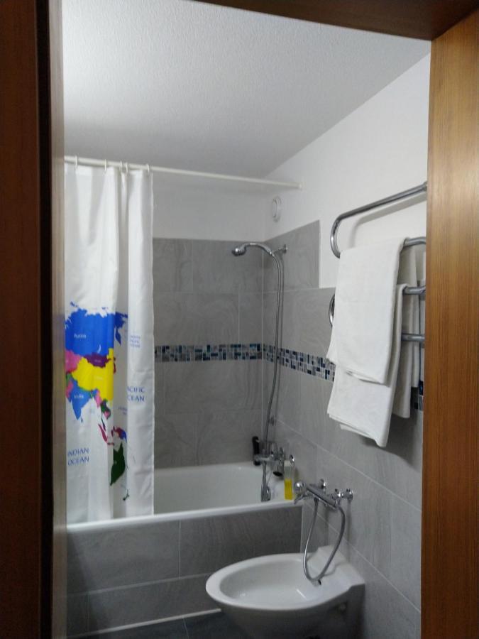 Holiday Accommodation - Swimming Pool Available Davos Zewnętrze zdjęcie